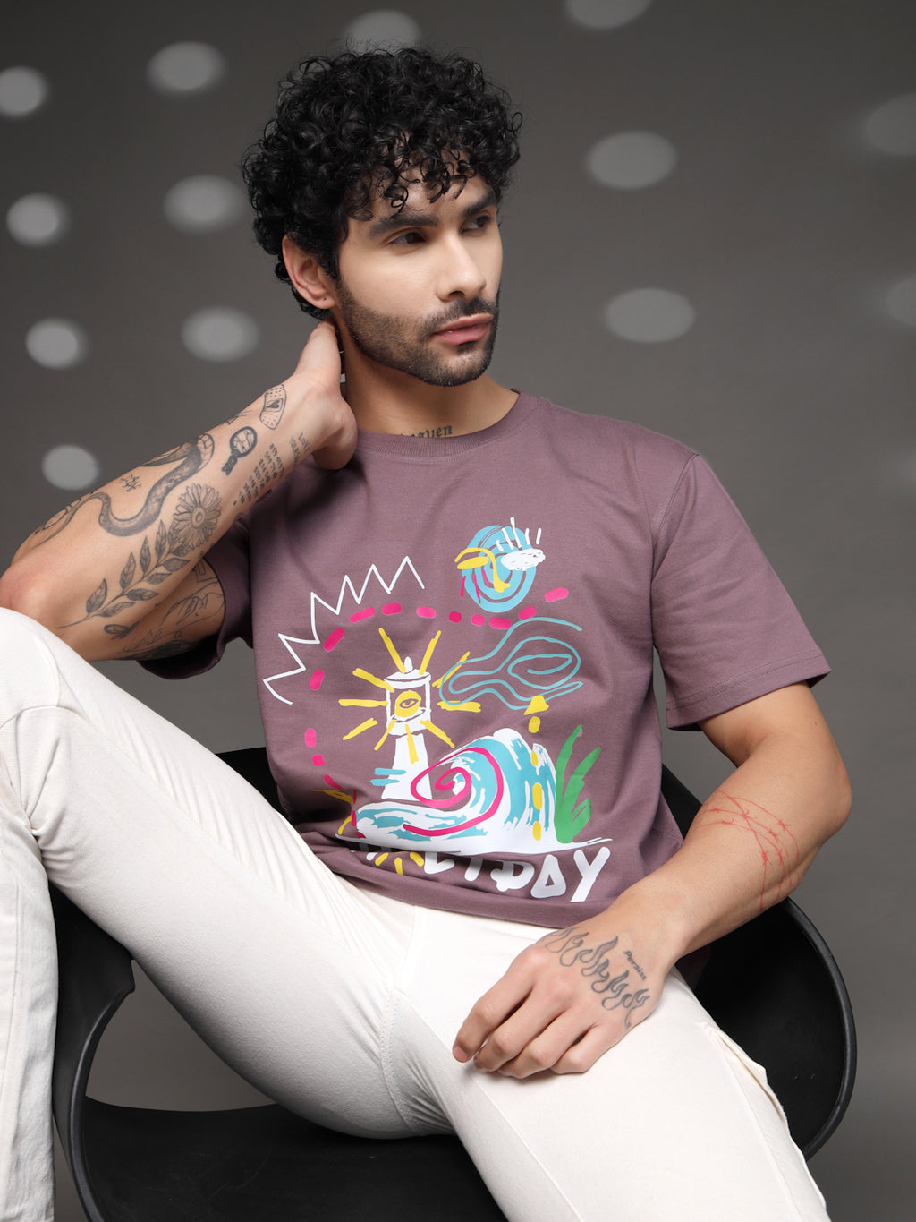 Men's Mauve Abstract Holiday Tee